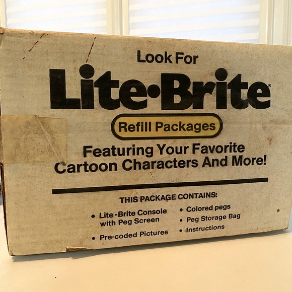 vintage Lite Brite, original box ,instructions , refill pages and pegs - Picture 12 of 15